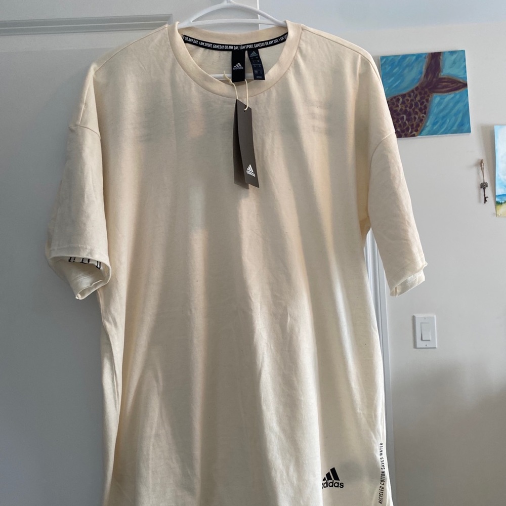 Adidas men’s t-shirt